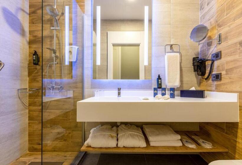 身障者適用スタンダードルーム, Days Hotel By Wyndham Istanbul Esenyurt