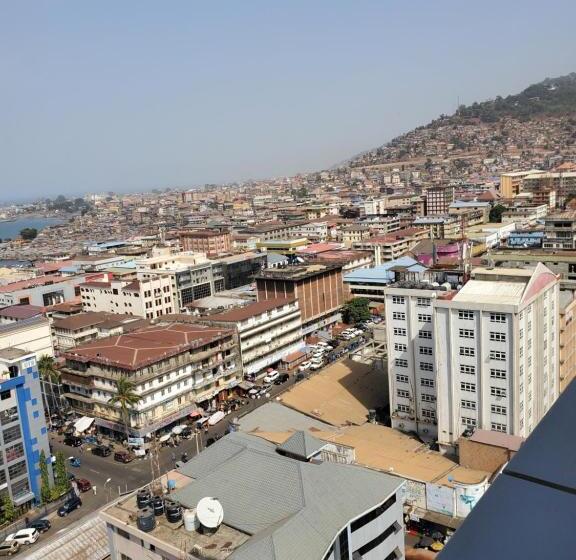 اتاق لوکس, The View Hotel Restaurant & Sky Lounge
