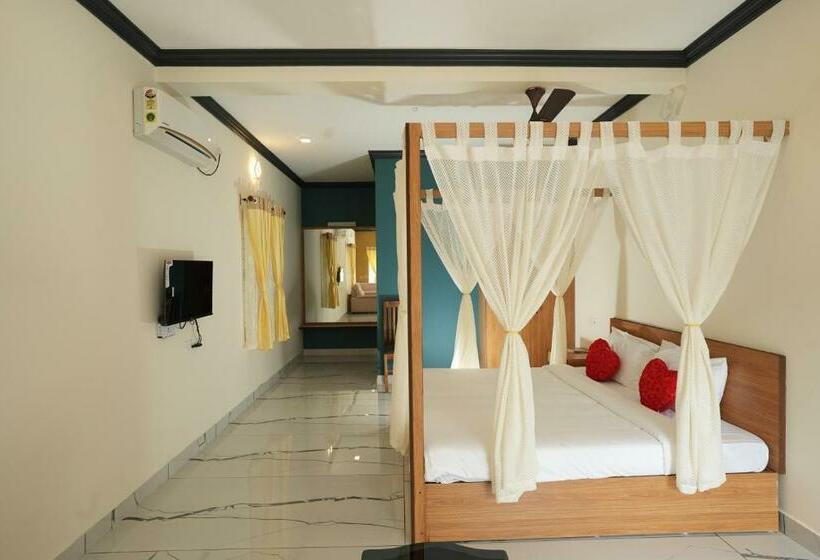 Номер Стандарт Вид на Бассейн, Lakeway Resorts