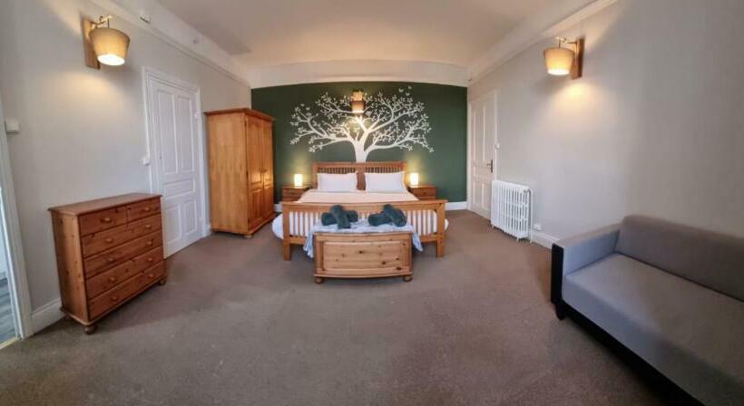 Номер Стандарт Вид на Озеро, The Place To B & B