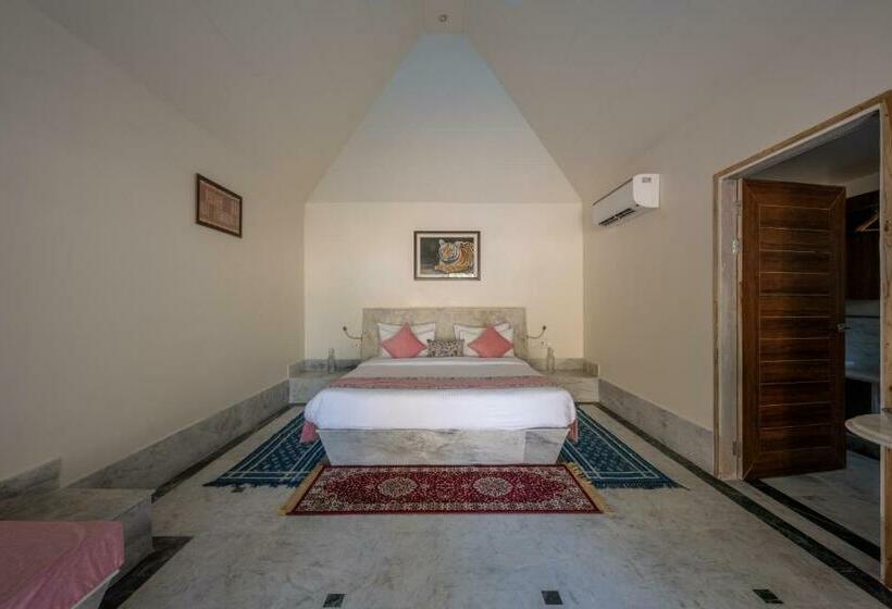 Вилла с 1 спальней и бассейном, Aangan Resort Ranthambhore   A Private Pool Villa