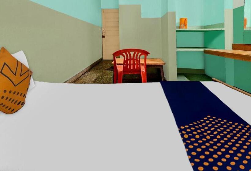 اتاق کلاسیک سه تخته, Spot On 80462  Ashoka Lodge