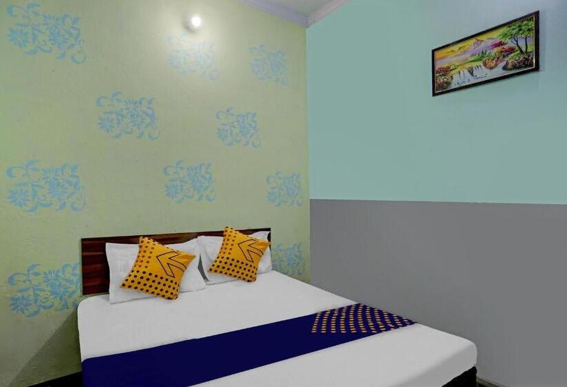 Трехместный Номер Классика, Spot On Hotel Royal Residency