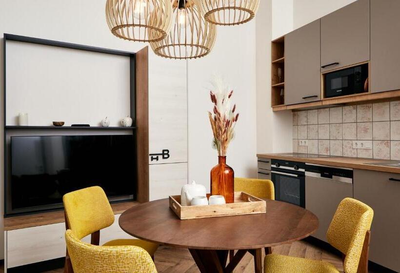 1 Bedroom Penthouse Apartment, Homebound Apartments Bad Goisern   Contactless Check In