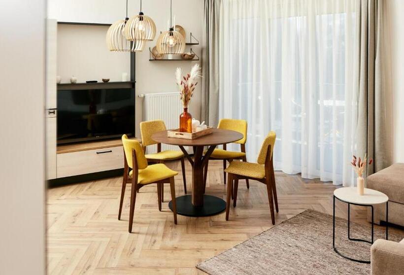 1 Bedroom Penthouse Apartment, Homebound Apartments Bad Goisern   Contactless Check In