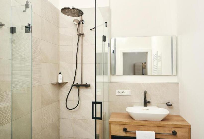 1 Bedroom Penthouse Apartment, Homebound Apartments Bad Goisern   Contactless Check In