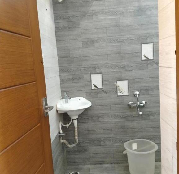 Номер Deluxe, Sharma Jee Farmhouse