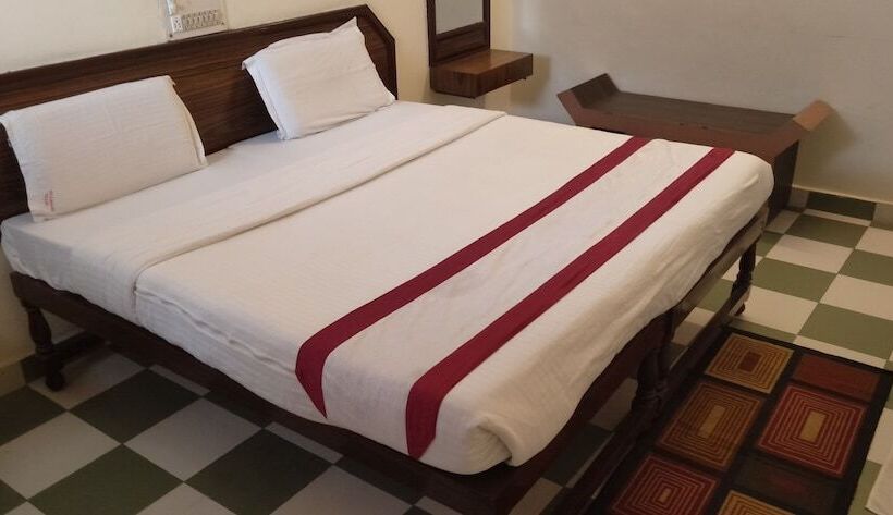 Номер Стандарт, Sidhartha Walking Distance From Tajmahal
