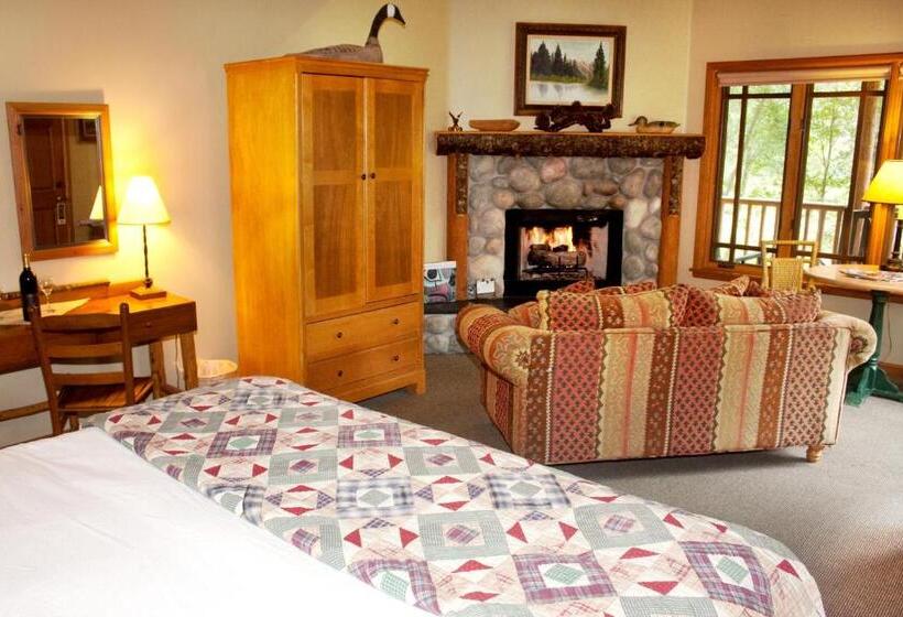 Хижина, Weasku Inn