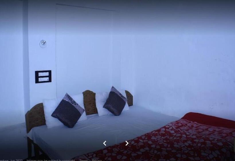 Трехместный Номер Классика, Oyo 90682 Al Ayaan Homestay