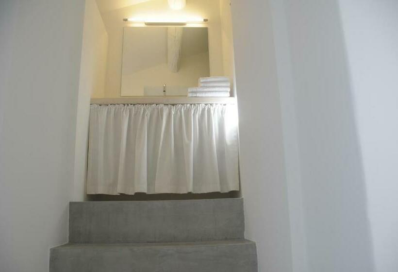 اتاق لوکس, Villa Vagabonde