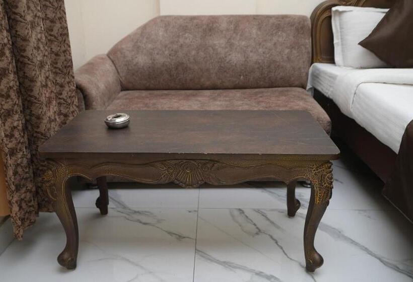 اتاق لوکس, Silver Arc