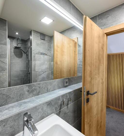 Четырехместный Номер Стандарт, Resort Lucky Jasna