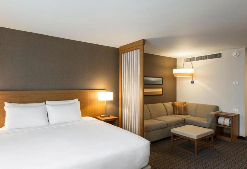 اتاق استاندارد با تخت بزرگ, Courtyard By Marriott Ciudad Del Carmen Campeche