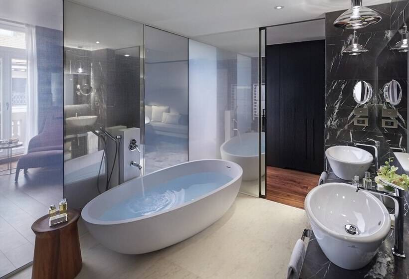 سوئیت جونیور با تراس, Mandarin Oriental Milan
