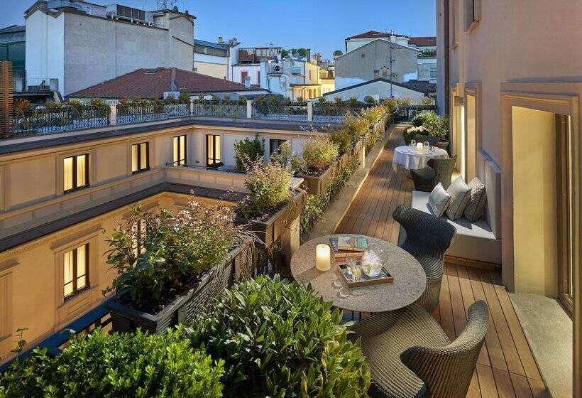 Suite with Terrace, Mandarin Oriental Milan
