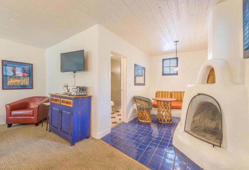 Номер Deluxe, The Historic Taos Inn