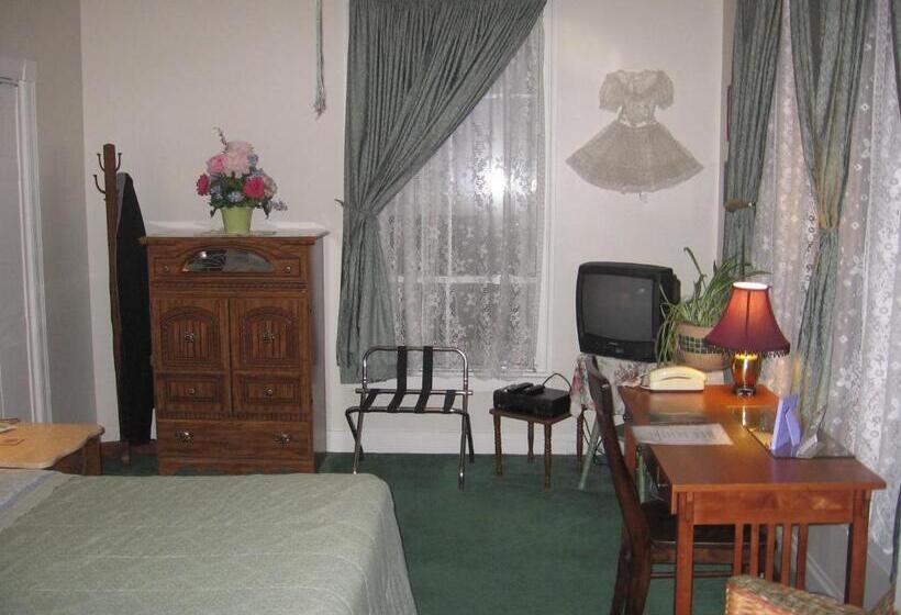 Номер Стандарт, Olde Judge Mansion B&b