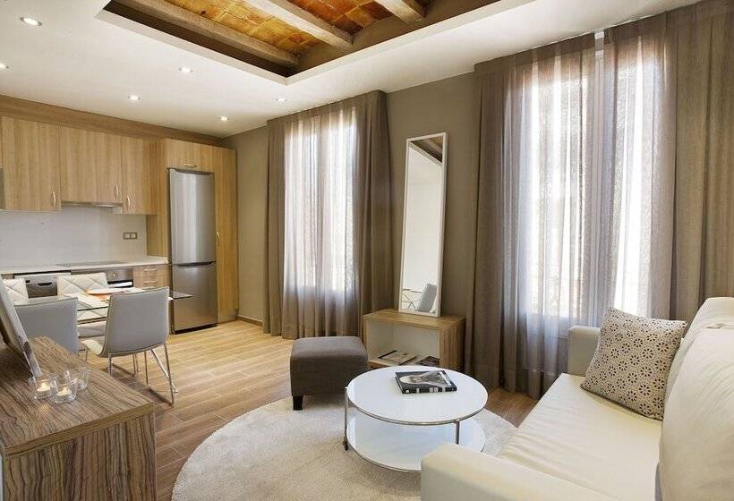 آپارتمان مدیریتی 2 خوابه, Barcelona Apartment Milà
