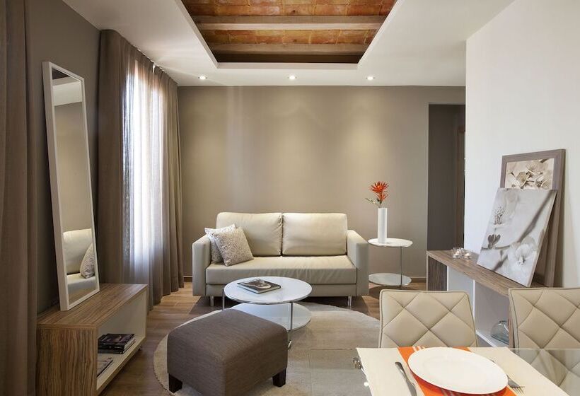 آپارتمان مدیریتی 2 خوابه, Barcelona Apartment Milà