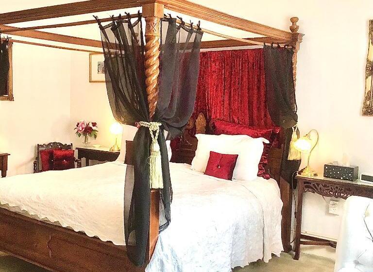 اتاق استاندارد با تخت بزرگ, Kurrajong House