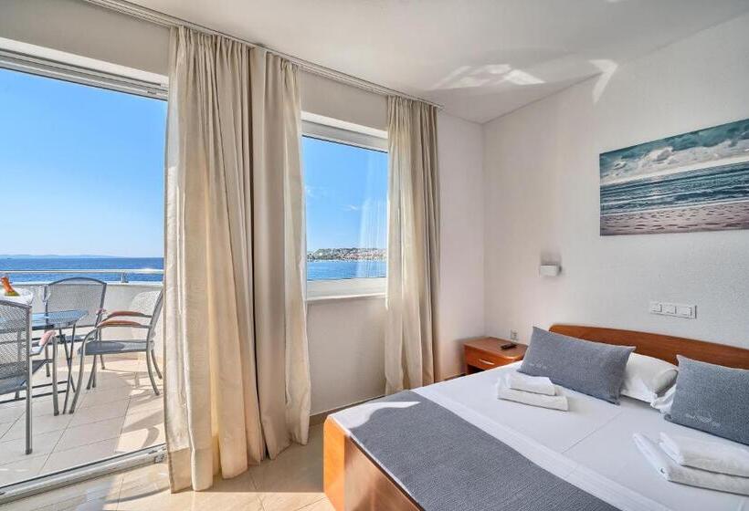 חדר סטנדרט לארבעה נוף לים, Sunset Split Rooms