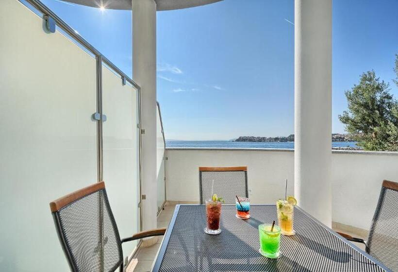 חדר סופריור לארבעה, Sunset Split Rooms