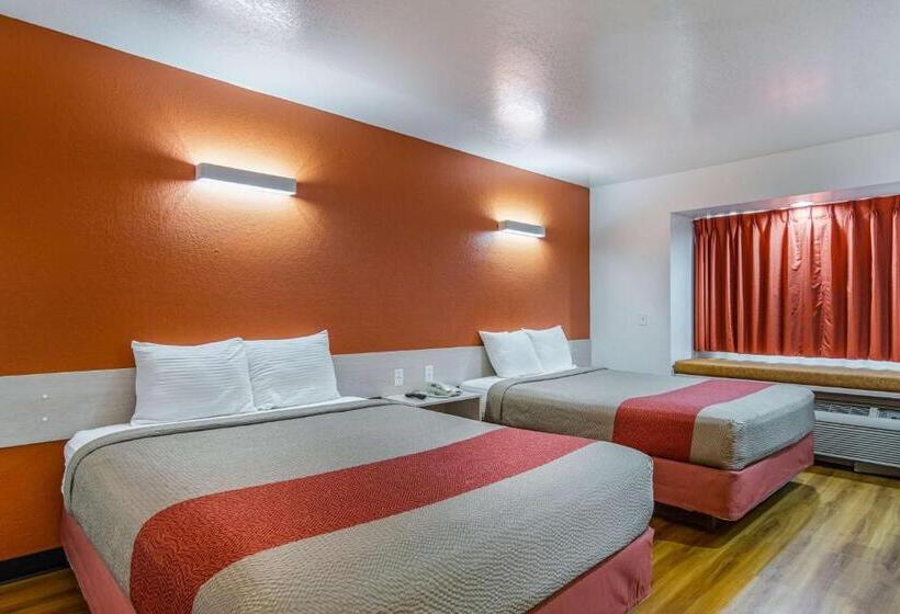 Номер Стандарт, Motel 6mcalester, Ok