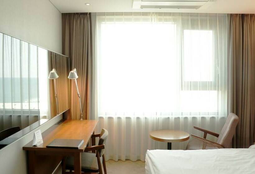 اتاق لوکس با چشم‌انداز شهر, Grabel Hotel Jeju