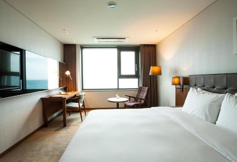 اتاق لوکس با چشم‌انداز شهر, Grabel Hotel Jeju