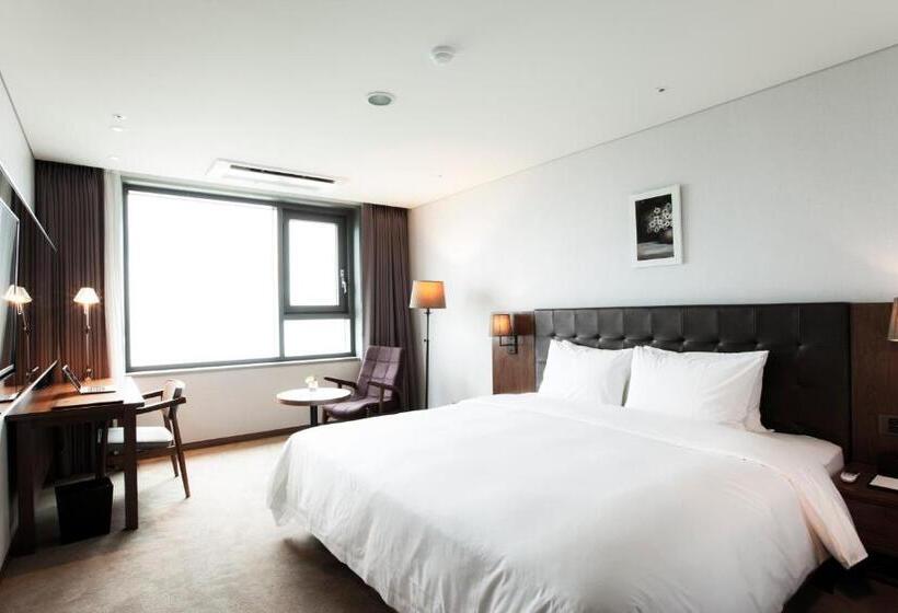 اتاق لوکس با چشم‌انداز شهر, Grabel Hotel Jeju