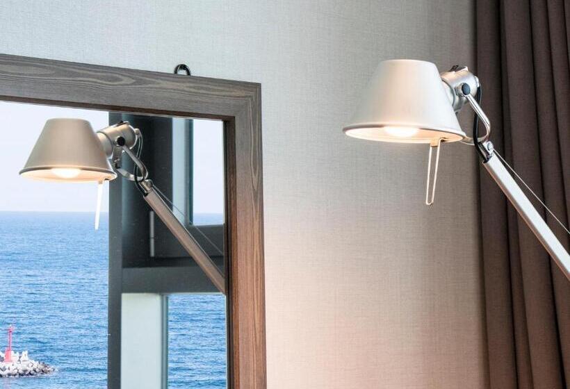 اتاق لوکس با چشم‌انداز دریا, Grabel Hotel Jeju