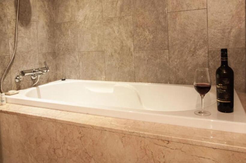 اتاق لوکس خانوادگی, Grabel Hotel Jeju