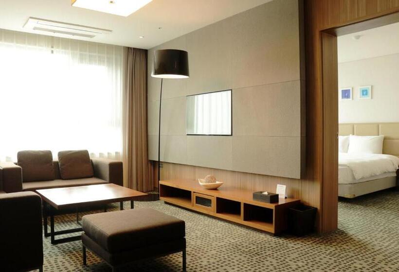 سوییت خانوادگی, Grabel Hotel Jeju