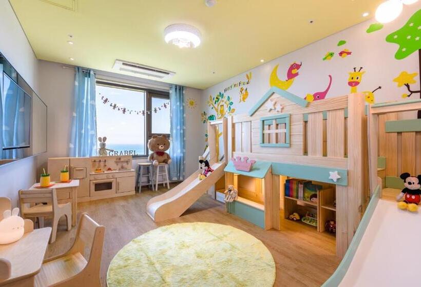 سوییت با چشم‌انداز دریا, Grabel Hotel Jeju