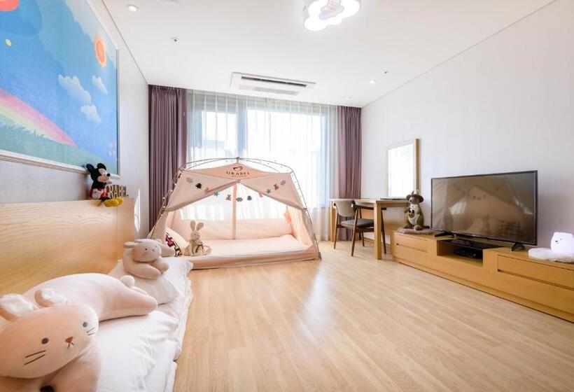اتاق استاندارد با چشم‌انداز شهر, Grabel Hotel Jeju
