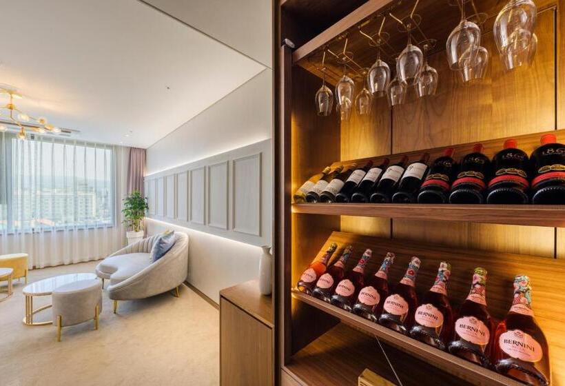 Club Room Sea View, Grabel Hotel Jeju