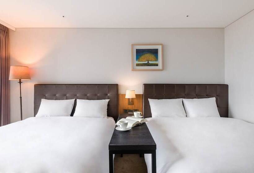 اتاق خانوادگی با چشم‌انداز دریا, Grabel Hotel Jeju