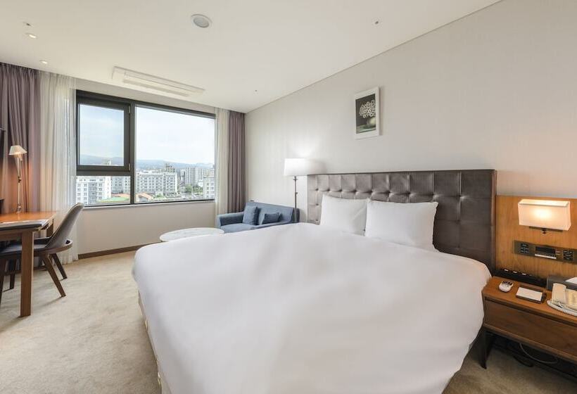 Club Room Sea View, Grabel Hotel Jeju