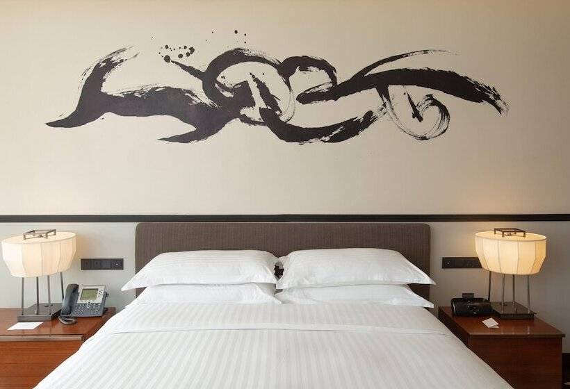 Номер Deluxe Вид на Город, City Of Dreams   Nobu Hotel Manila
