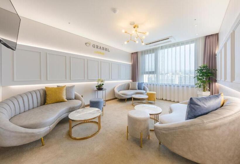Club Room Sea View, Grabel Hotel Jeju