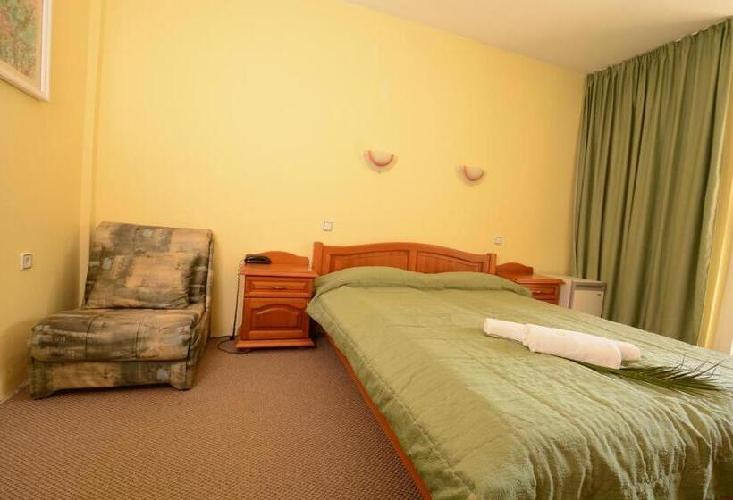 Номер Стандарт Индивидуальный с Балконом, Park Hotel Ribaritsa