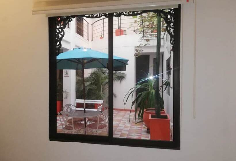 اتاق استاندارد, The Orange House Santa Marta