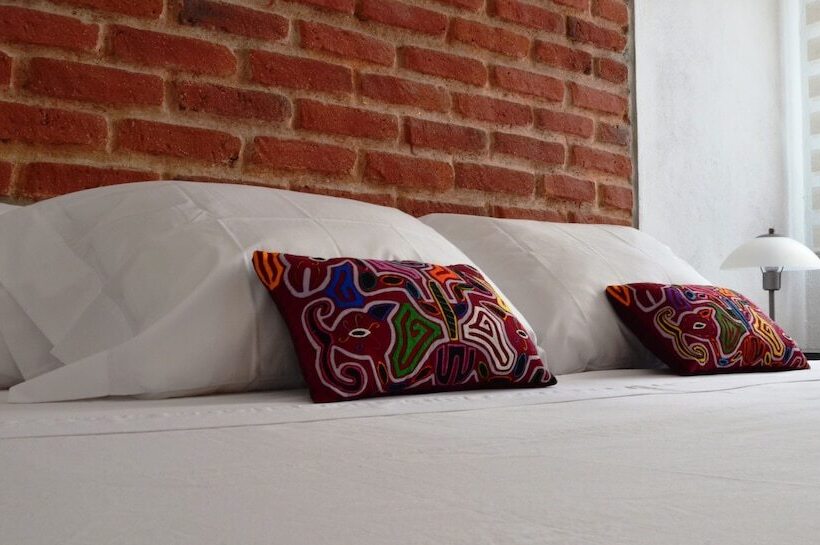 اتاق استاندارد, The Orange House Santa Marta