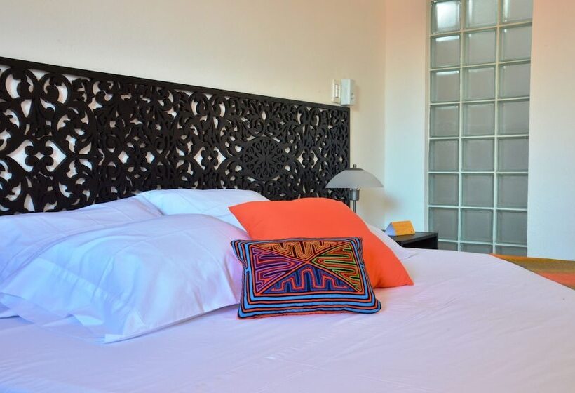 اتاق لوکس, The Orange House Santa Marta