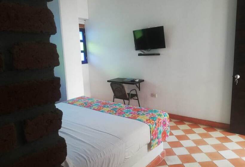 اتاق سوپریور, The Orange House Santa Marta