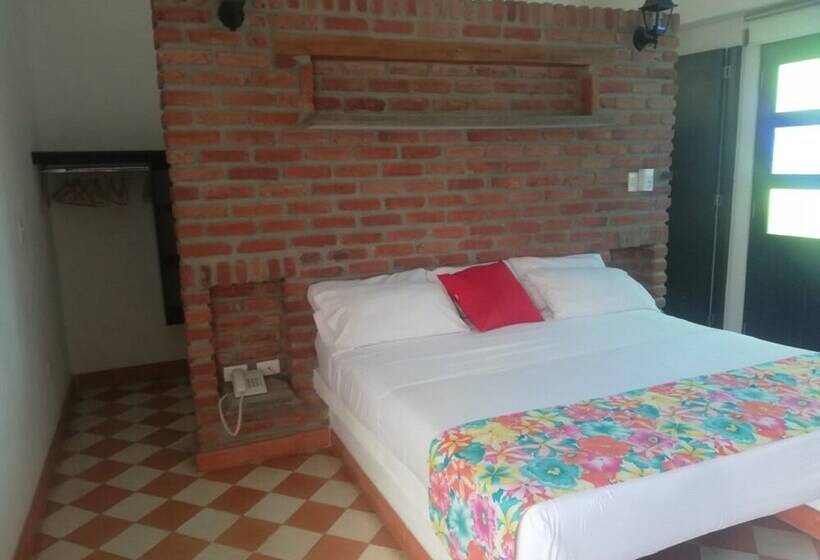 اتاق سوپریور, The Orange House Santa Marta
