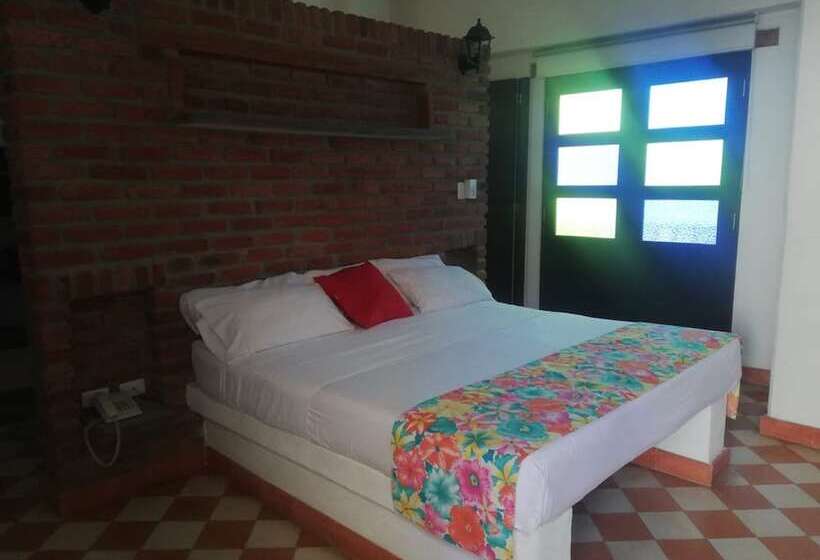اتاق سوپریور, The Orange House Santa Marta
