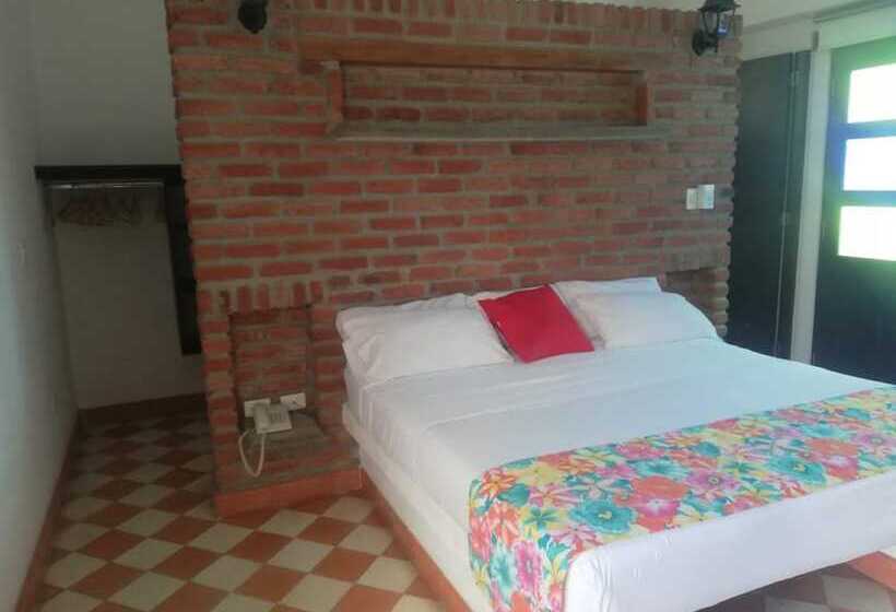 اتاق سوپریور, The Orange House Santa Marta