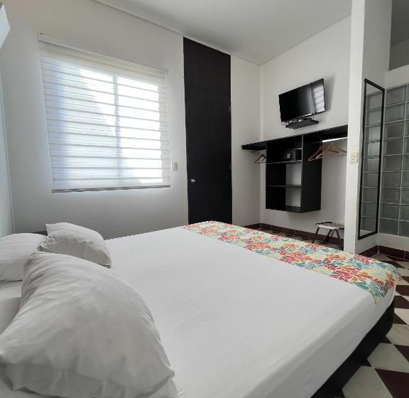 اتاق لوکس, The Orange House Santa Marta